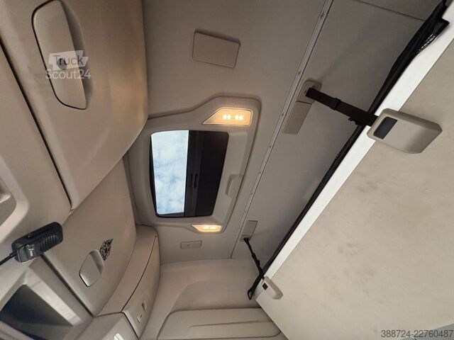 Стандартний тягач IVECO S WAY570*Klima*Retarder*verstellbare Sattelkuppl