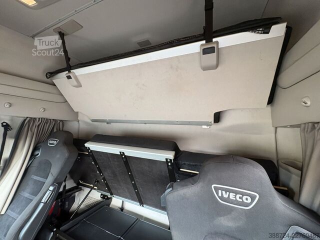 Стандартний тягач IVECO S WAY570*Klima*Retarder*verstellbare Sattelkuppl