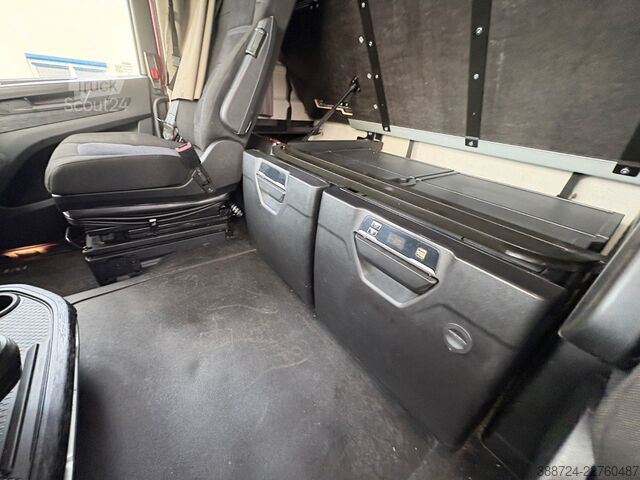 Стандартний тягач IVECO S WAY570*Klima*Retarder*verstellbare Sattelkuppl
