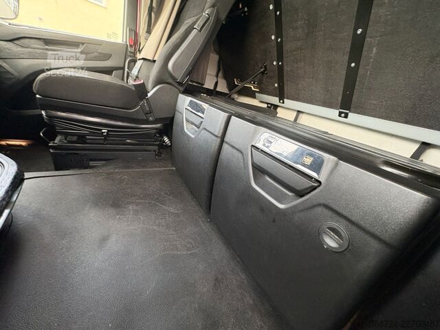 Стандартний тягач IVECO S WAY570*Klima*Retarder*verstellbare Sattelkuppl