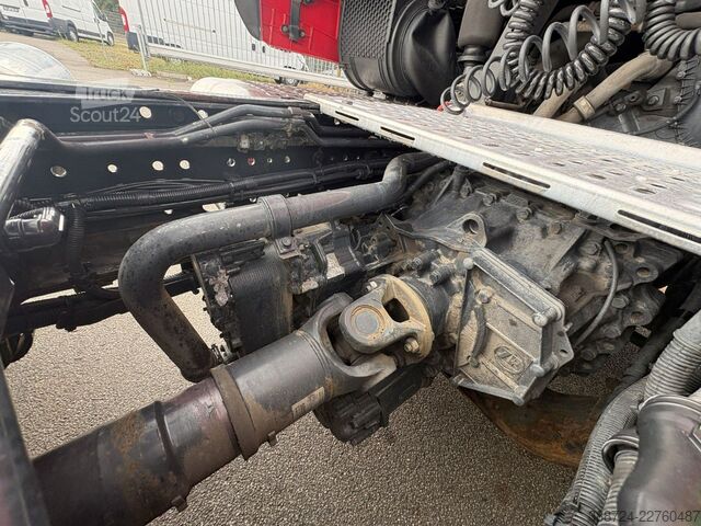 Стандартний тягач IVECO S WAY570*Klima*Retarder*verstellbare Sattelkuppl