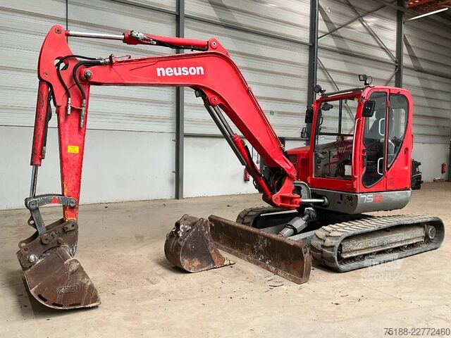 حفارة ميدي Neuson 75 Z 3