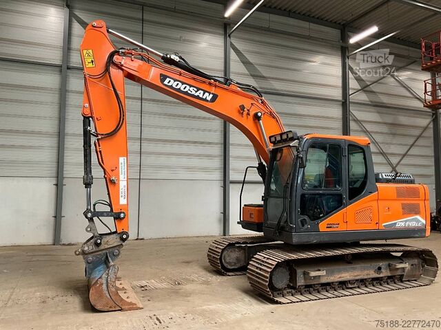 Paletli ekskavatör Doosan DX 140 LC-7