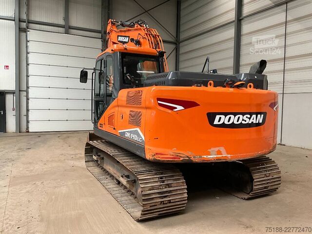 Paletli ekskavatör Doosan DX 140 LC-7