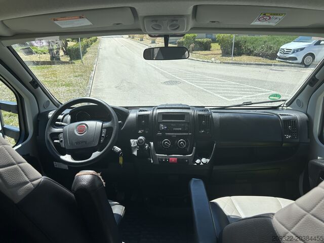 Polointegrovaný obytný automobil Fiat Ducato Carasuite 650 MF 5| 5 Posti| Semintegrato |Completamente Accessoriat