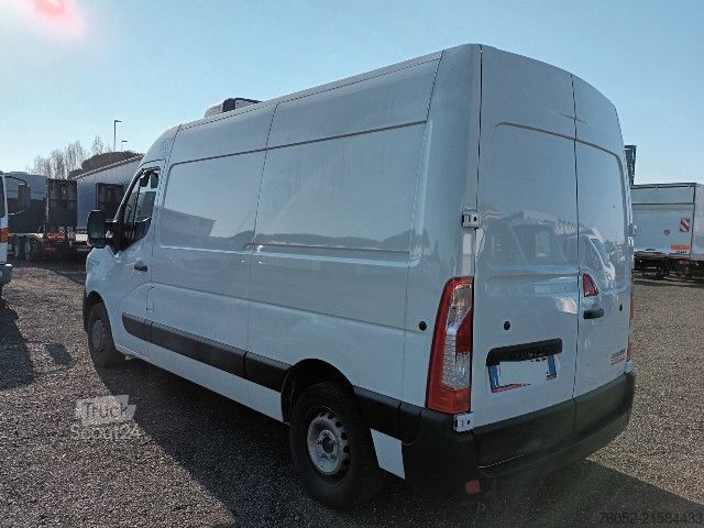 Camion refrigerato Renault Mod. Vers. Master T33