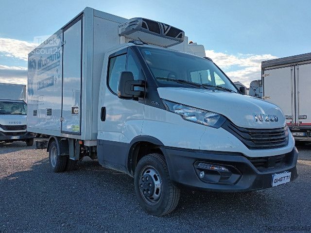 Ledusskapja kravas automašīna IVECO 35C16