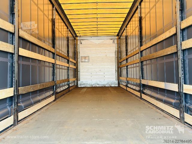 Semiremorcă deschisă cu prelată Schmitz Cargobull Curtainsider Mega Getränke