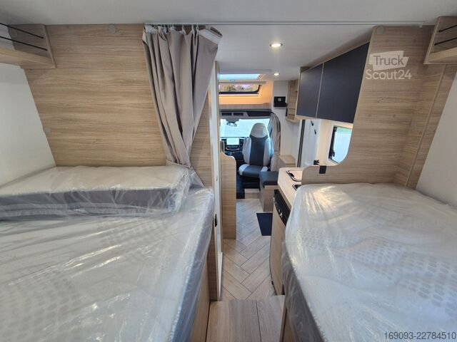 Puoliksi integroitu matkailuauto CHAUSSON S697 Sport Line *MJ26*Arctic*Solar*5555¤ sparen!
