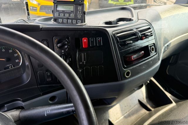 Samochód ciężarowy typu furgon MERCEDES-BENZ Atego 1224 4x2 Carrier Supra 950 -30°C