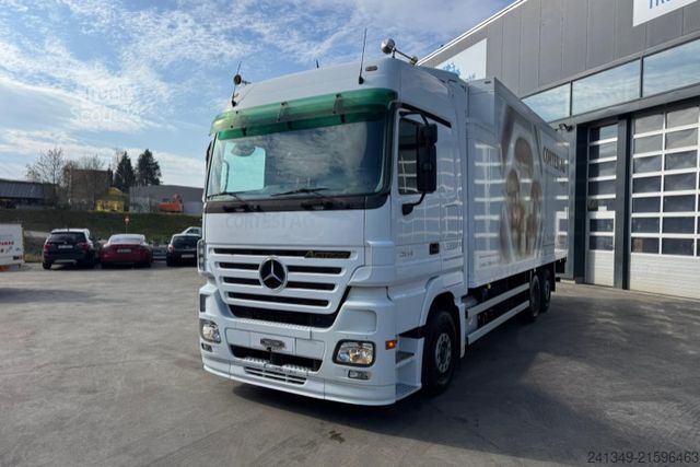 Refrigerated truck MERCEDES-BENZ Actros 2544 6x2 Thermoking TS-300