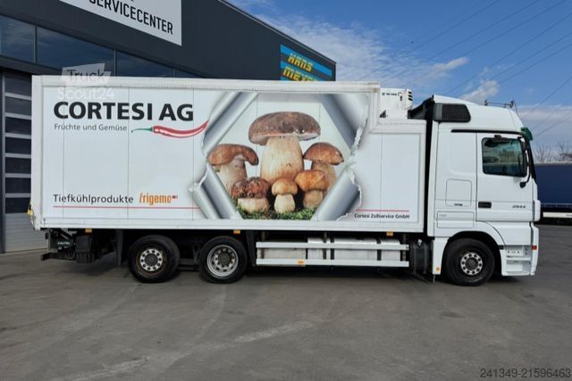 Refrigerated truck MERCEDES-BENZ Actros 2544 6x2 Thermoking TS-300
