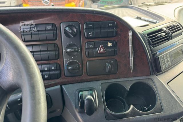 Refrigerated truck MERCEDES-BENZ Actros 2544 6x2 Thermoking TS-300