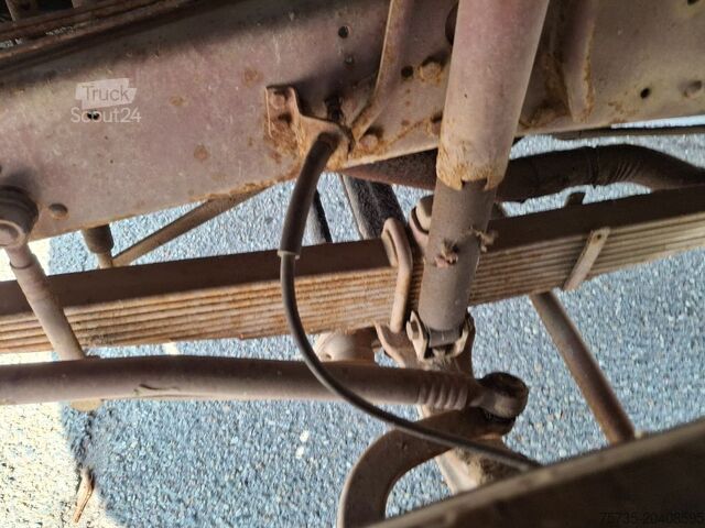 Šasija ar kabīni MERCEDES-BENZ 1113