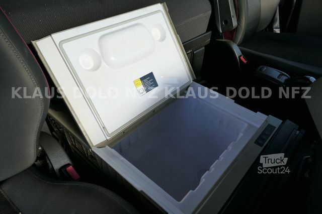 Flatbed truck VOLVO FH 500 Pritsche Kran Palfinger Funk Vollluft EU6