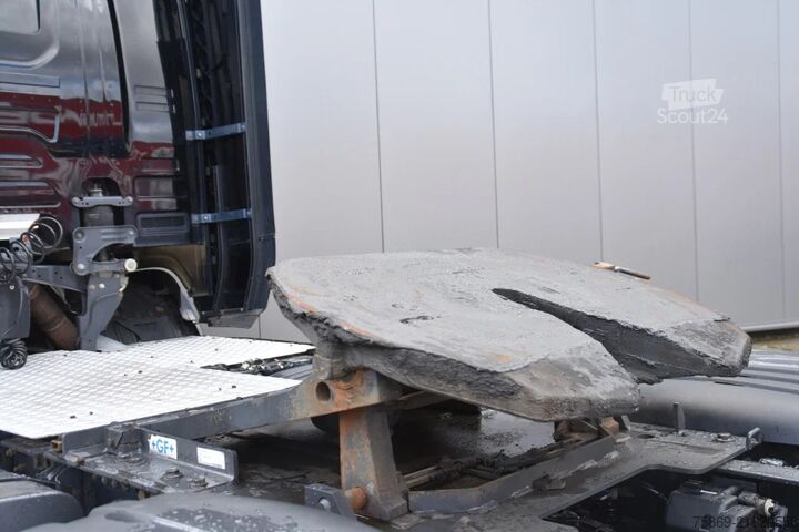 Volume-SZM Scania R520 V8 NGS 4x2EB MEGA - NEW TACHO - LIFTING FI...