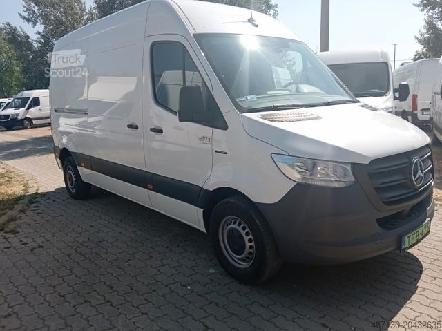 Furgon blaszak MERCEDES-BENZ eSprinter III FWD eSprinter 312 FWD L2