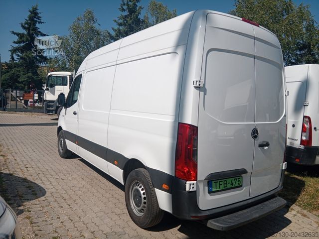 Furgon blaszak MERCEDES-BENZ eSprinter III FWD eSprinter 312 FWD L2