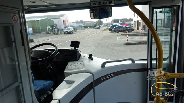 Bus VOLVO UNVI SIGHTSEEING 65 Sitze EURO 5 (2 Stuck)