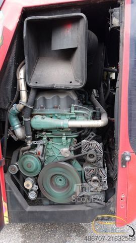 Bus VOLVO UNVI SIGHTSEEING 65 Sitze EURO 5 (2 Stuck)