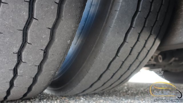 Bus VOLVO UNVI SIGHTSEEING 65 Sitze EURO 5 (2 Stuck)