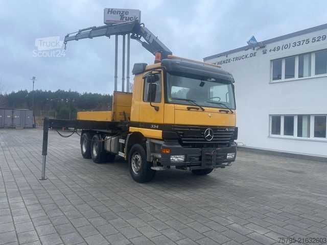 Lastbil med flak MERCEDES-BENZ Actros 3343 MP1 6x4 Pritsche Kran HMF 20.00 20m/