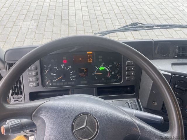 Lastbil med flak MERCEDES-BENZ Actros 3343 MP1 6x4 Pritsche Kran HMF 20.00 20m/