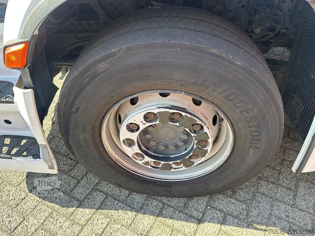 Krano sunkvežimis Mercedes-Benz Antos 2833 NL kenteken