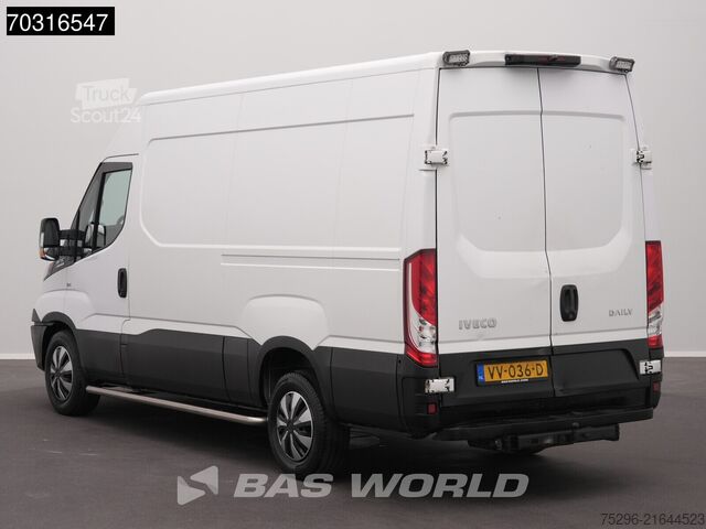 Bestelauto Iveco Daily 35S13 Automaat L2H2 3,5t Trekhaak Airco C...