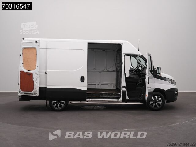 Bestelauto Iveco Daily 35S13 Automaat L2H2 3,5t Trekhaak Airco C...