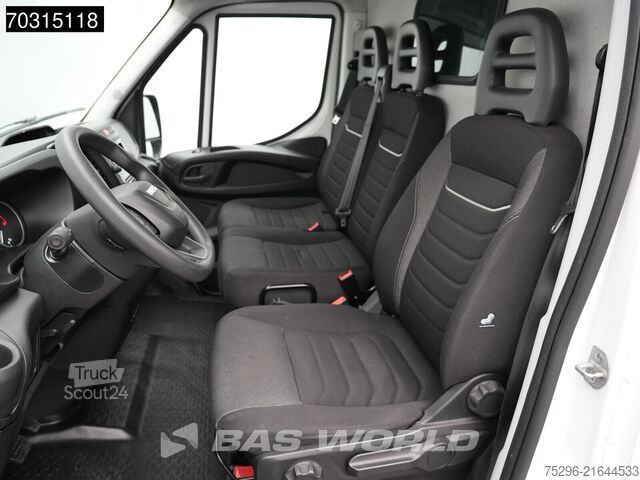 Bestelauto Iveco Daily 35S16 Automaat L3H2 Airco Camera Parkeers...