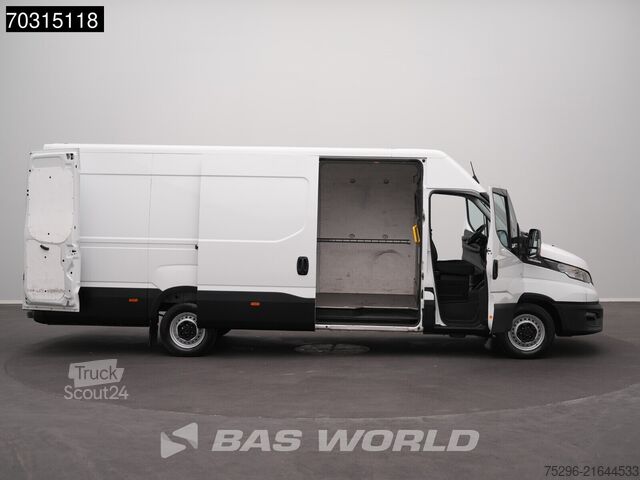 Bestelauto Iveco Daily 35S16 Automaat L3H2 Airco Camera Parkeers...