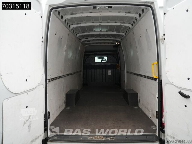 Bestelauto Iveco Daily 35S16 Automaat L3H2 Airco Camera Parkeers...