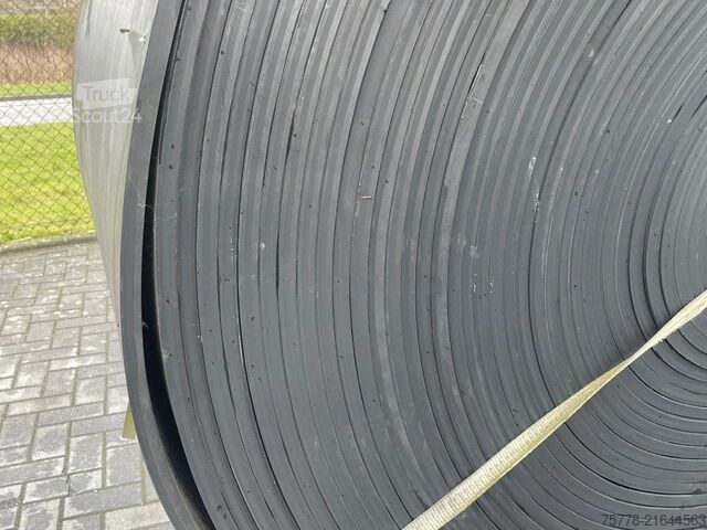 Onbekend COVEYOR BELT | TRANSPORTBAND | RUBBER ROLL | 125X1.2 M Onbekend COVEYOR BELT | TRANSPORTBAND | RUBBER ROLL | 12...