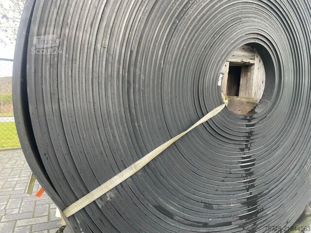 Onbekend COVEYOR BELT | TRANSPORTBAND | RUBBER ROLL | 125X1.2 M Onbekend COVEYOR BELT | TRANSPORTBAND | RUBBER ROLL | 12...