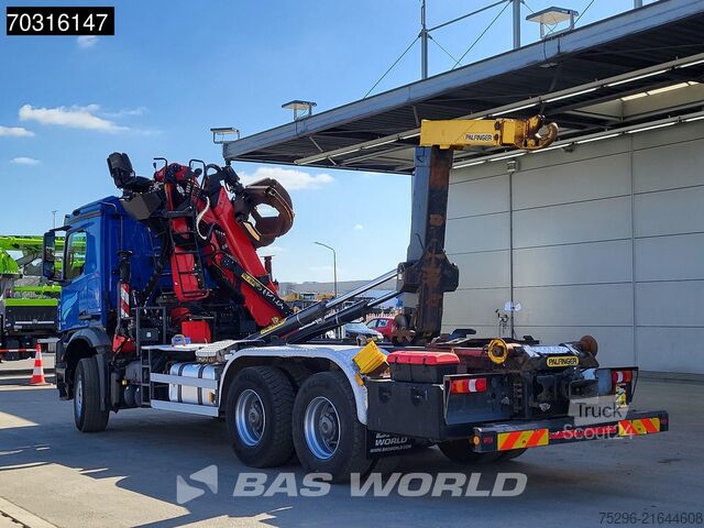 Containertransport (haakarmsysteem) Mercedes Arocs 3348 6X4 Palfinger Epsilon M120Z79TR Cran...