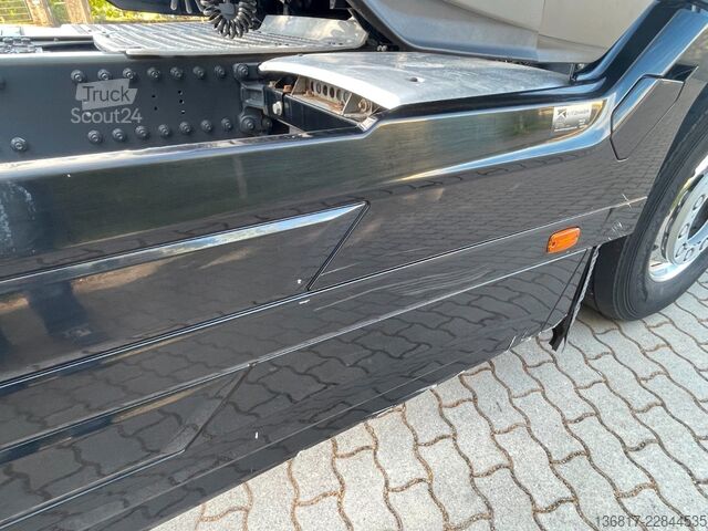 Standardowy ciągnik siodłowy DAF XG 480 FT BL Retarder Standheizung vollverspoil.