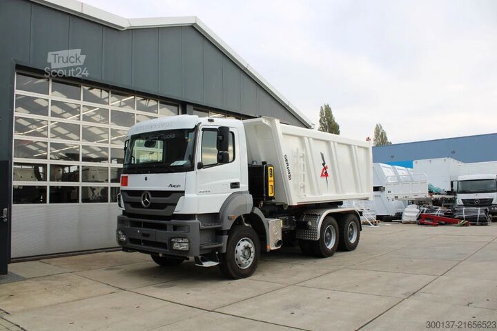 Benne Mercedes-Benz Axor 3344 K 6x4 Tipper Truck