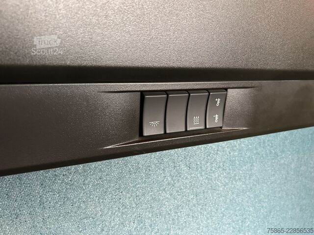 Standard-SZM Volvo FM 330 Globetrotter / 742 dkm / VEB+ / Spoilers...