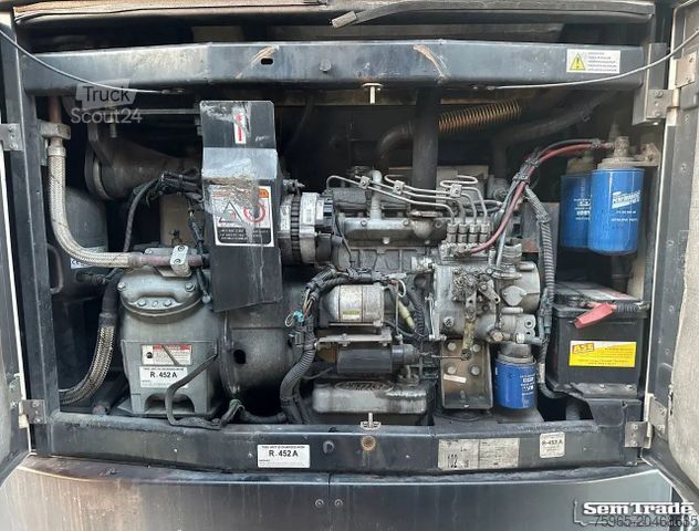 Semi-remorque frigorifique CHEREAU RENDERS CARRIER MAXIMA 1300 2X STEERING AXLE 1X