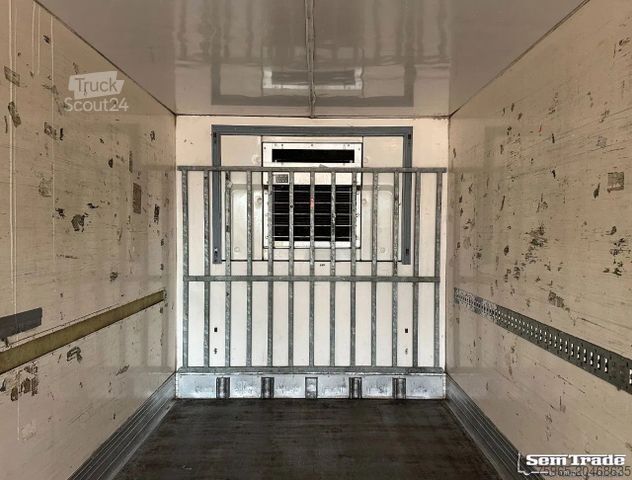 Semi-remorque frigorifique CHEREAU RENDERS CARRIER MAXIMA 1300 2X STEERING AXLE 1X