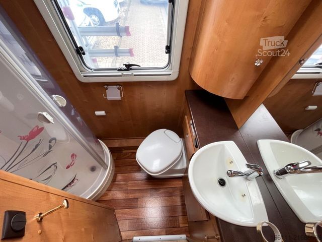 Integrirani avtodom RAPIDO 999 M - Fest/Hubbett - Automatik - 2 x Klima -