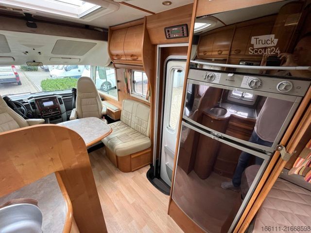 Integrirani avtodom RAPIDO 999 M - Fest/Hubbett - Automatik - 2 x Klima -