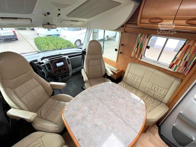 Integrirani avtodom RAPIDO 999 M - Fest/Hubbett - Automatik - 2 x Klima -