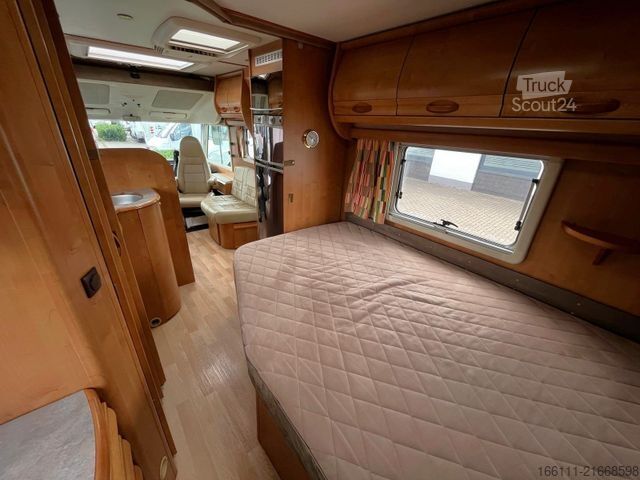 Integrirani avtodom RAPIDO 999 M - Fest/Hubbett - Automatik - 2 x Klima -