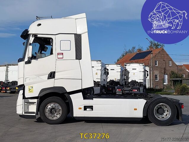  Renault T 520
