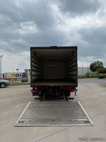 Camión caja MAN TGM  15.250  BLATT/LUFT KOFFER RFK LBW 1,5t