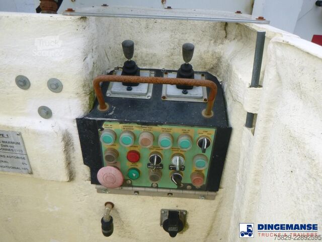 Piattaforma di sollevamento Iveco Eurocargo 150E22 4x2 Euro 4 Manlift Comilev EN1...