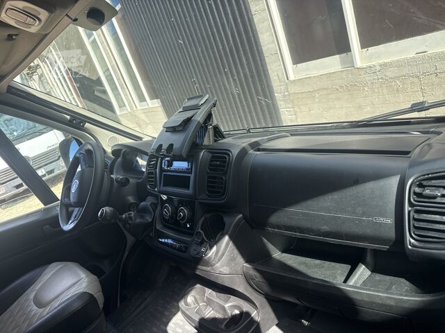 Kemperis/kemperis automobīlis Fiat Ducato Weinsberg Carabus 600 K | 2023| EURO 6 | Professioneller Verkäufer