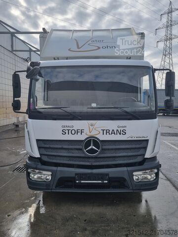 кутиевиден ван Mercedes-Benz Atego 818